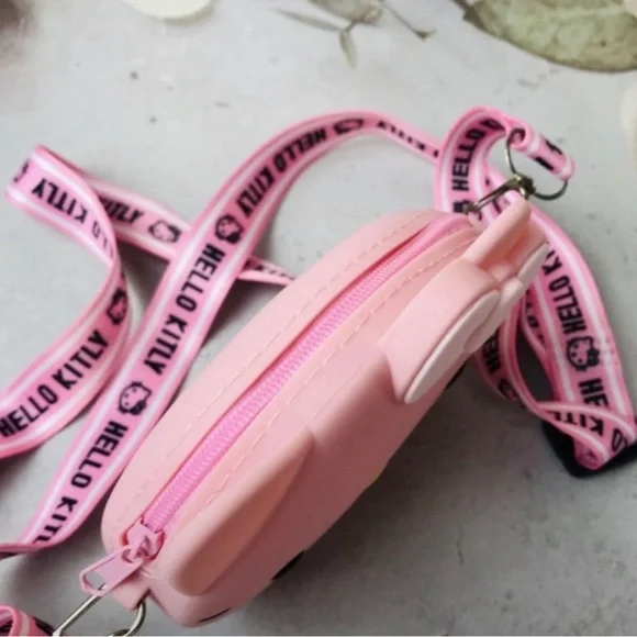 NEW Mini Silicone Hello Kitty Crossbody - Picture 4 of 7